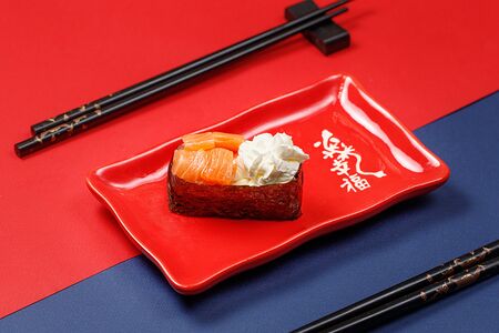 Гункан лосось крем