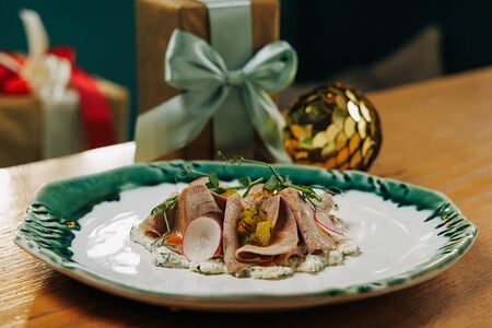 Язык говяжий с хреном