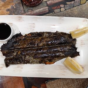 Խորոված իշխան խաղողի տերևով