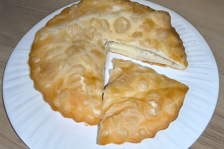 Чебурек-пирог 2 сыра