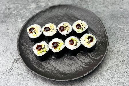 Ролл с авокадо