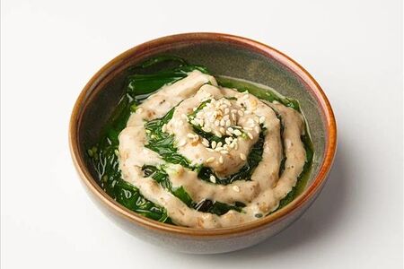 Чука сарада с ореховым соусом