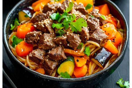 Wok с говядиной