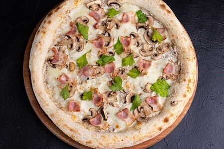 Пицца с беконом и грибами 24см