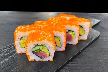 Ролл Калифорния с тунцом