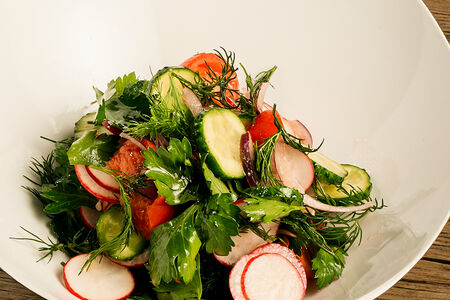 Салат из овощей с ароматным маслом