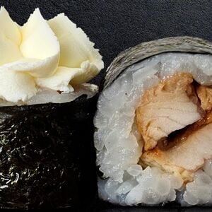 Маки чиз с угрем 