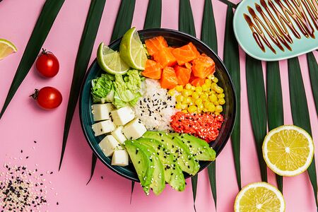 Поке с лососем