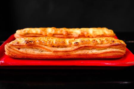 Эклер с крабом