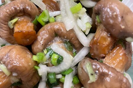 Шампиньоны маринованные