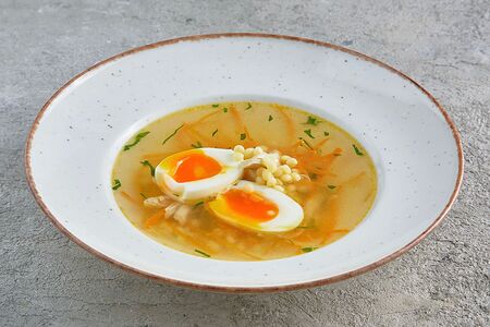 Куриный суп с яйцом 