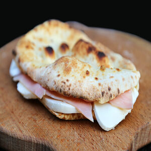 Сандвич ветчина и сыр