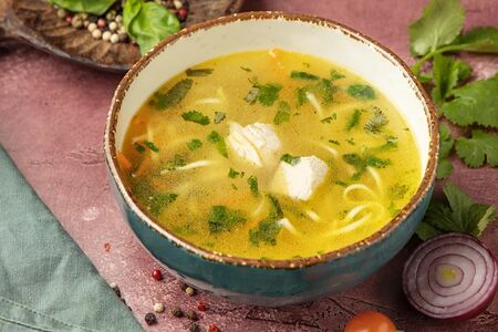 Суп куриный