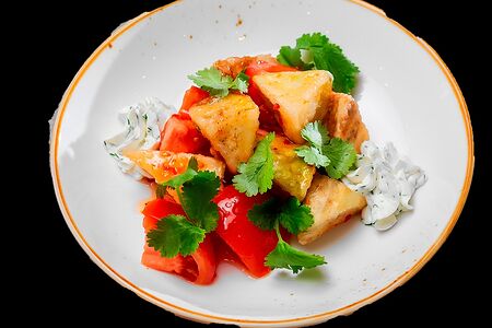 Тёплый салат с баклажанами