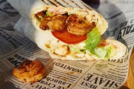 Ролл с креветками