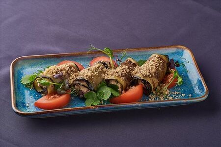 Рулетики из баклажанов