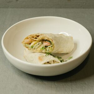 Тортилья с креветками, овощами и соусом Гамадари