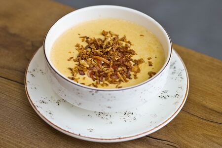 Сырный крем-суп с беконом 