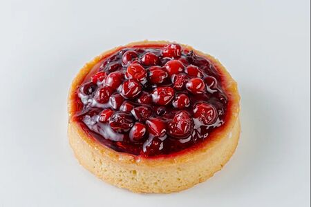 Корзиночка с брусникой