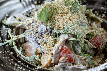 Салат с говяжьим языком