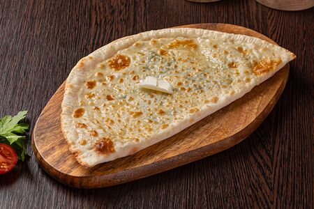 Кутаб с зеленью и сыром