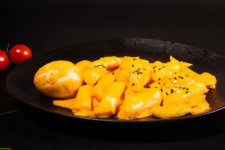 Токпокки в сливочном соусе