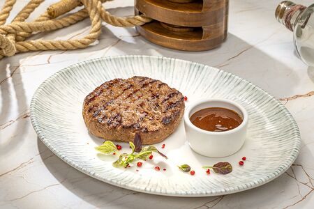 Бифштекс из оленя 