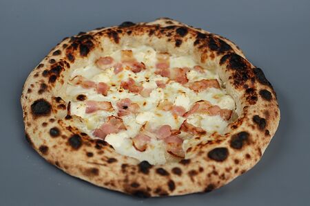 Бекон, сливочный сыр и трюфельное масло