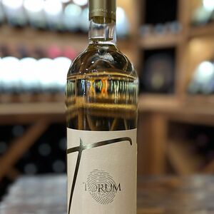 Թորում սպիտակ կիսաքաղցր