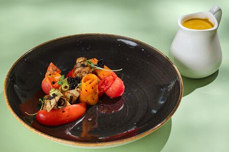 Суп-крем из тыквы с печеными овощами