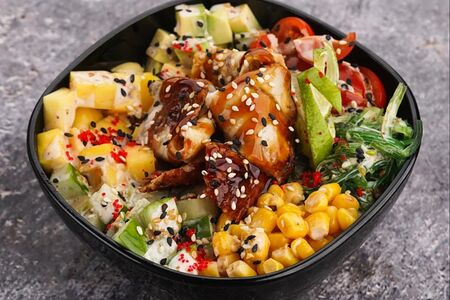 Поке с угрем