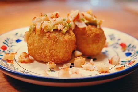 Аранчини с тартаром из лангустинов
