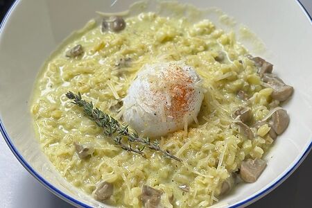 Зеленая каша с грибами