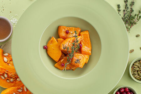 Тыква, запеченная с травами