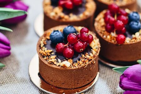 Шоколадно-ореховая тарталетка