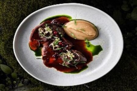 Щека телёнка с толчёным картофелем и джонджоли