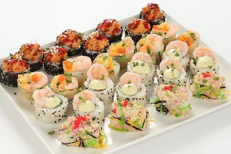 Сет марьяна new и 3 набора: васаби, имбирь, соевый соус)