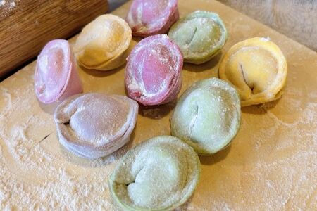 Пельмени куриные цветные