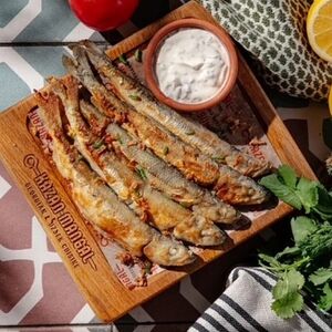 Жареная корюшка с соусом тартар