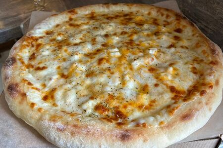 Пицца 4 сыра