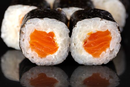 С копченым лососем