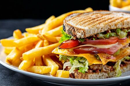 Клаб сэндвич курочка и бекон