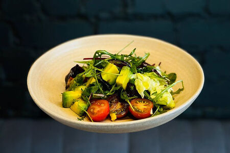 Салат с авокадо 