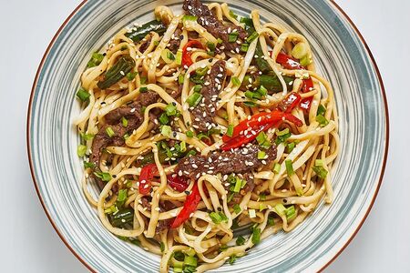 Вок с говядиной в соусе Black Pepper