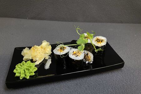 Маки с мидиями