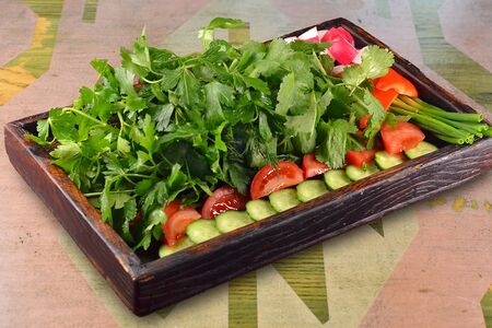 Сезонные овощи с ароматной зеленью