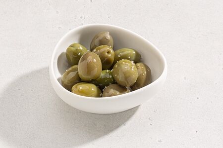 Греческие маринованные оливки