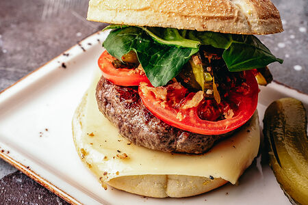 Чизбургер с релишем