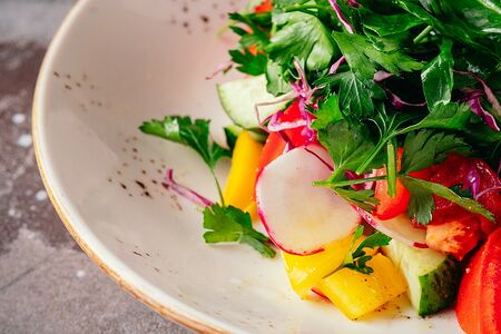 Салат из свежих овощей