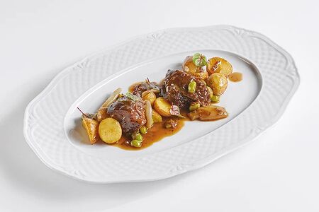 Говяжьи щечки с мини-картофелем